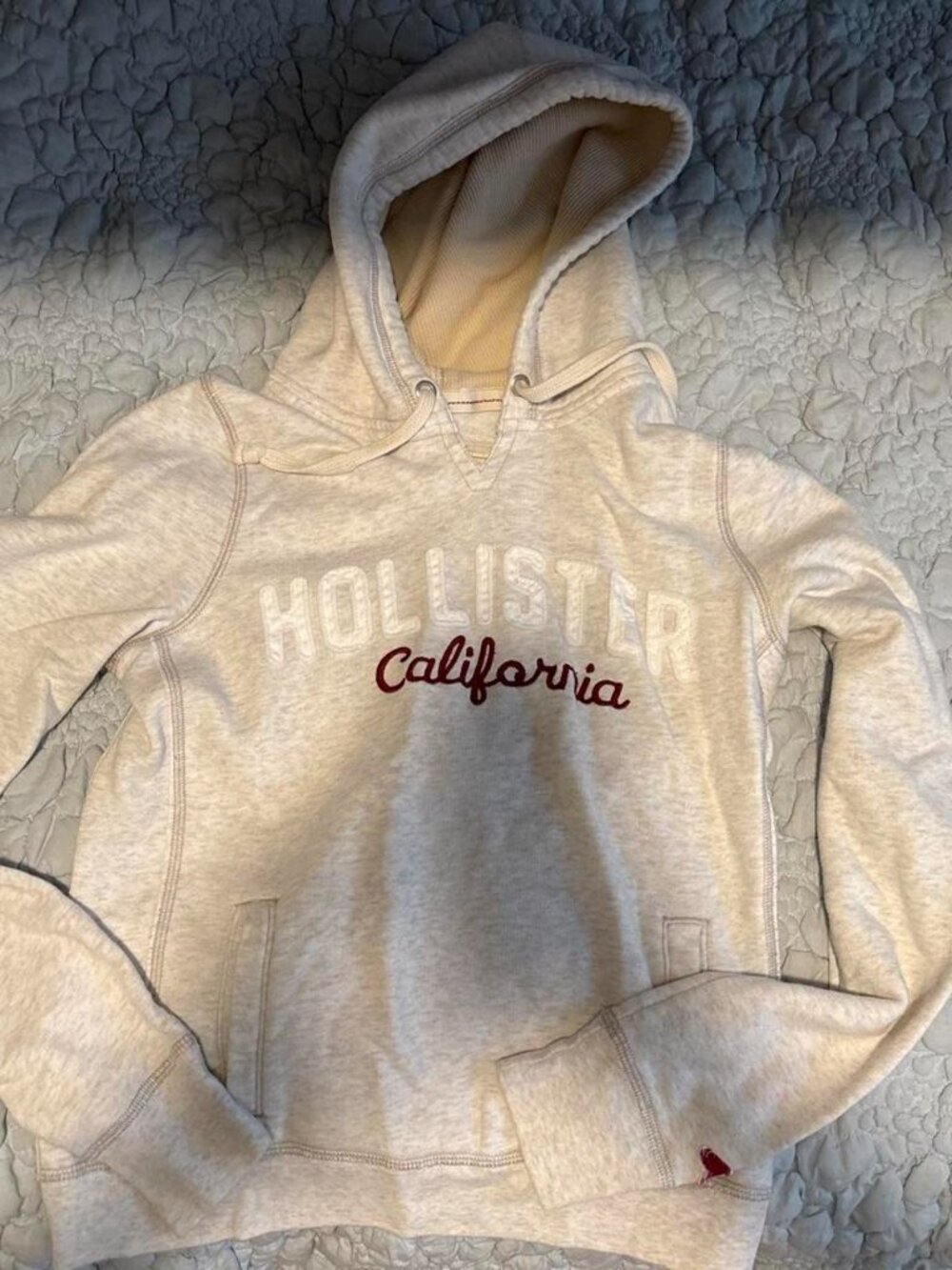 Hollister Co. Women's Grey and Cream Hoodie